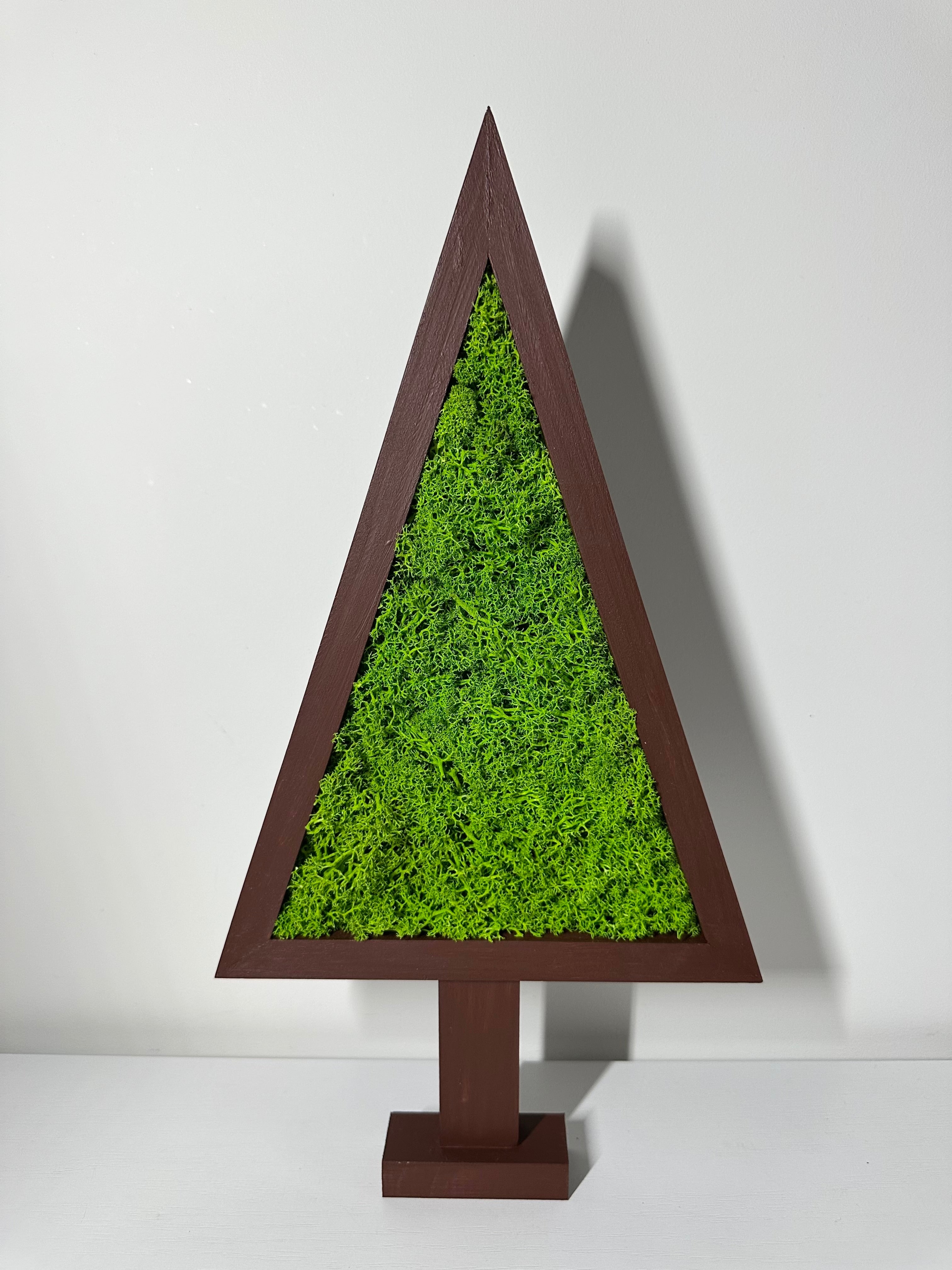 Eglutė - šviesiai žalia maža