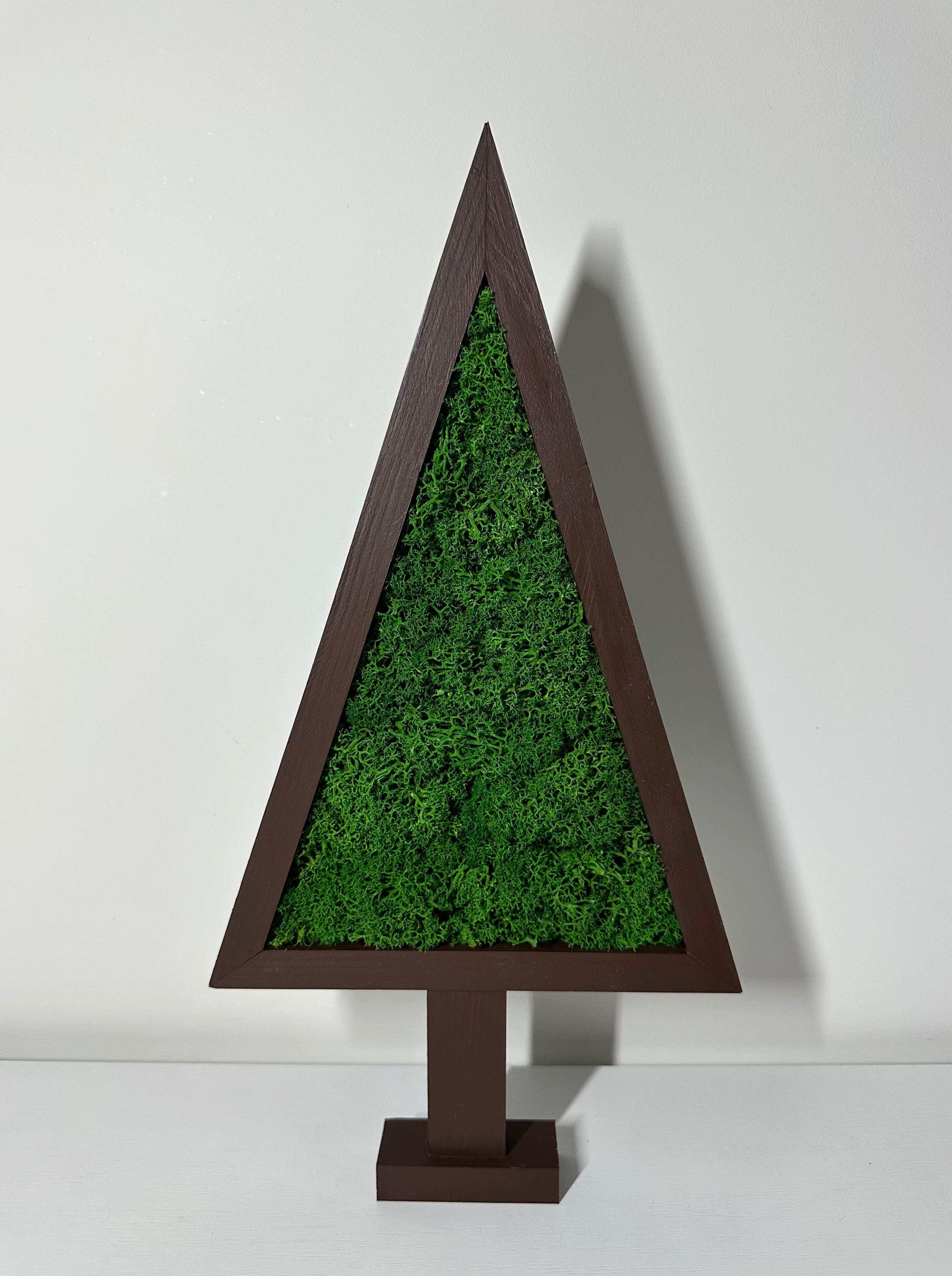 Eglutė - tamsiai žalia maža